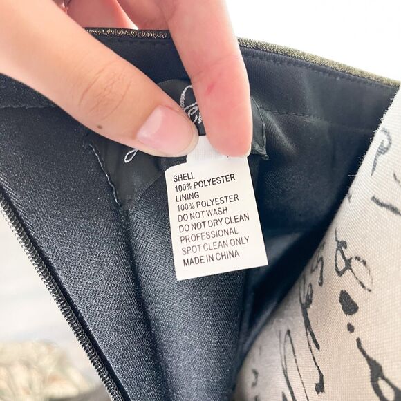 La Femme Curve NWT Metallic 28878 One Shoulder Long Sleeve Gown Black Gold 12 - Picture 6 of 7